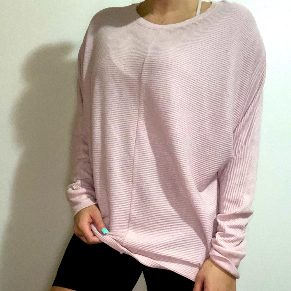 Loose fit pink long sleeve